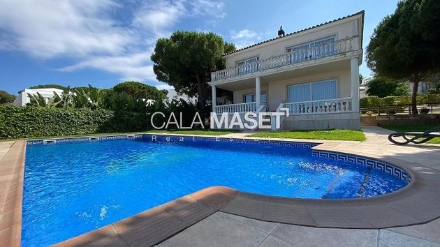 Foto 1 de Xalet en venda a S'Agaró de 5 habitacions amb piscina