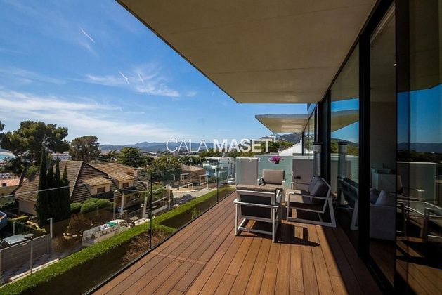 Foto 2 de Àtic en venda a Els Pins - Politur de 3 habitacions amb terrassa i piscina
