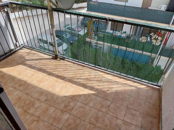 Foto 2 de Venta de piso en calle Santa Eulalia de 3 habitaciones con terraza