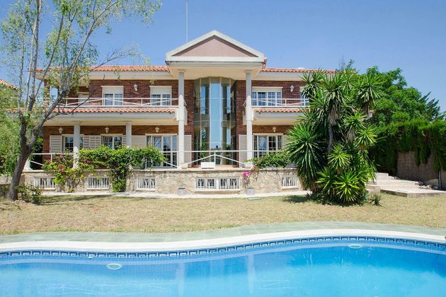 Foto 1 de Chalet en venta en Mestral de 6 habitaciones con terraza y piscina