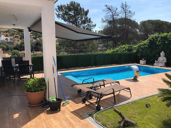 Foto 2 de Xalet en venda a calle Guilleries de 3 habitacions amb terrassa i piscina