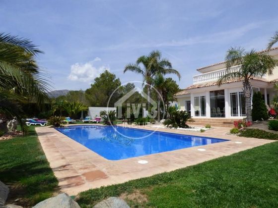 Foto 2 de Xalet en venda a Casalot de 9 habitacions amb terrassa i piscina