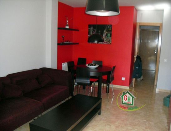 Foto 1 de Piso en venta en Alcarràs de 2 habitaciones con garaje y muebles