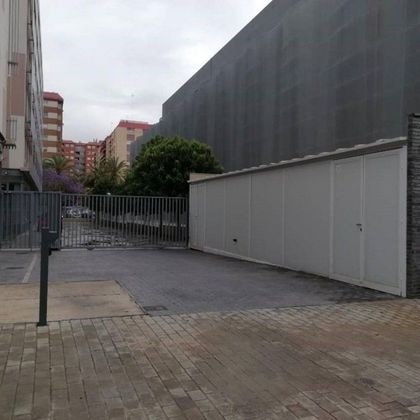 Foto 2 de Garatge en lloguer a calle Del Serpis de 13 m²