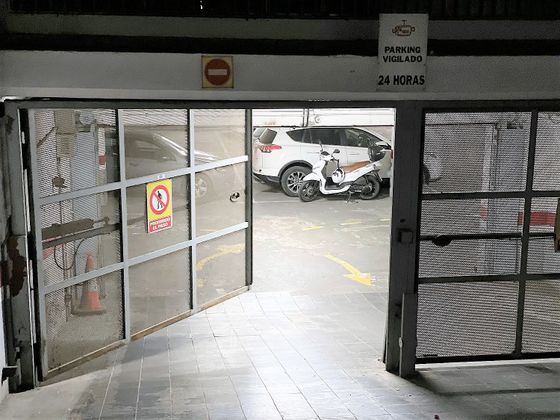Foto 2 de Garatge en venda a calle De Cerdeña de 10 m²