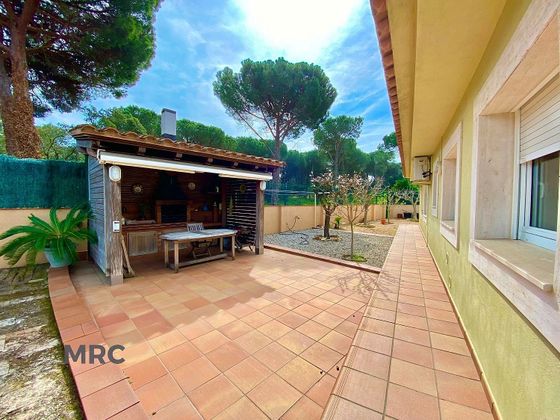 Foto 2 de Xalet en venda a Golf Costa Brava - Bufaganyes de 4 habitacions amb terrassa i garatge