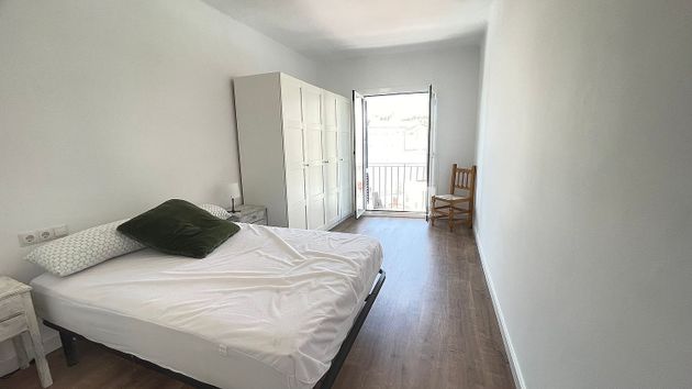 Foto 2 de Piso en alquiler en Sant Pol de Mar de 3 habitaciones con muebles y balcón