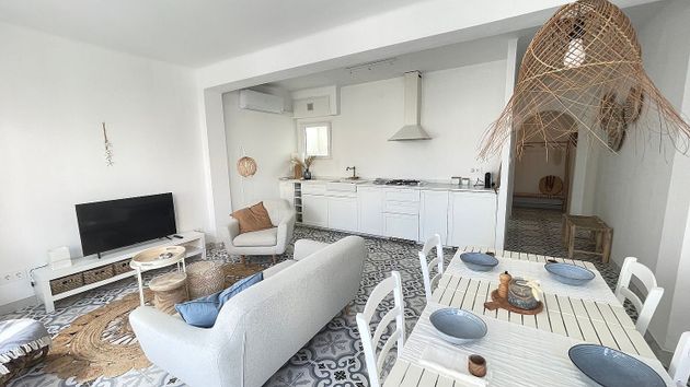 Foto 2 de Pis en lloguer a Sant Pol de Mar de 2 habitacions amb mobles i aire acondicionat