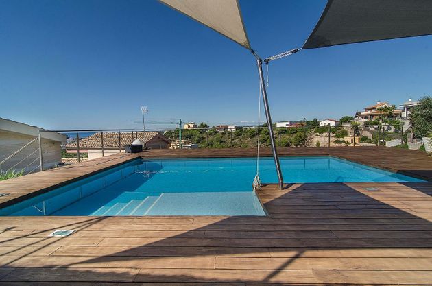 Foto 1 de Venta de chalet en Levantina - Montgavina - Quintmar de 4 habitaciones con terraza y piscina