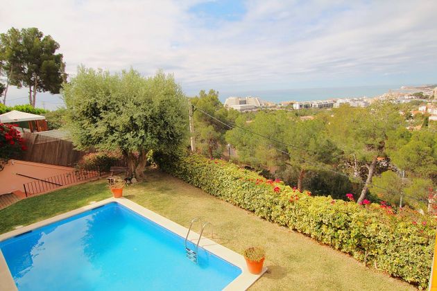 Foto 1 de Xalet en venda a Levantina - Montgavina - Quintmar de 5 habitacions amb terrassa i piscina