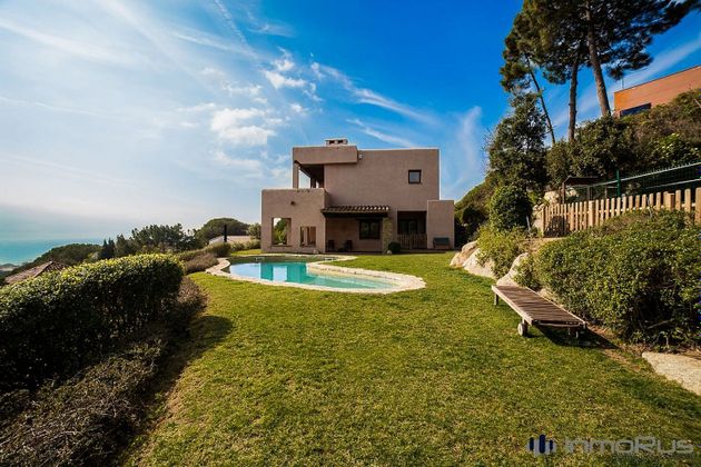 Foto 2 de Chalet en venta en Sant Pol de Mar de 4 habitaciones con terraza y piscina