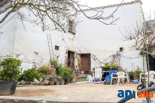 Foto 1 de Casa rural en venda a Sant Andreu de Llavaneres de 6 habitacions amb jardí
