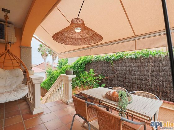 Foto 2 de Xalet en venda a Premià de Dalt de 5 habitacions amb terrassa i garatge