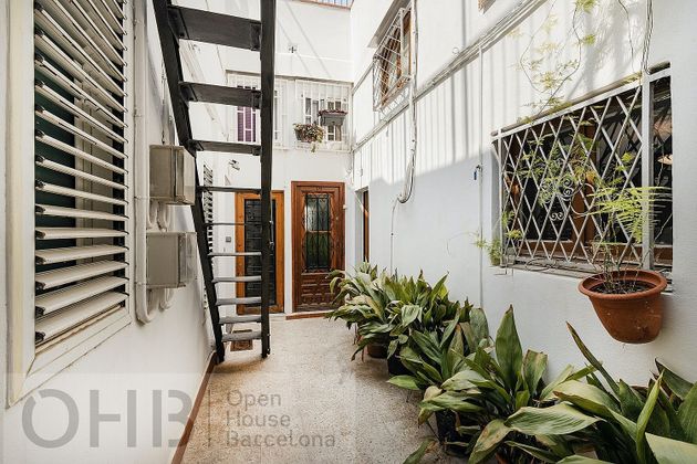 Foto 2 de Piso en venta en La Nova Esquerra de l'Eixample de 3 habitaciones con terraza y aire acondicionado