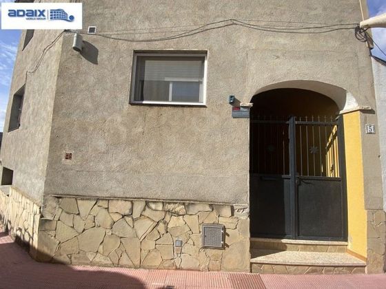 Foto 1 de Casa en venta en Bonastre de 4 habitaciones con terraza y garaje