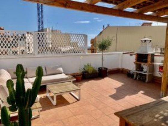Foto 1 de Ático en venta en Montgat de 3 habitaciones con terraza y balcón