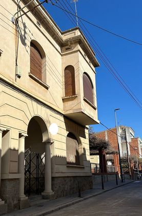 Foto 2 de Casa en venda a calle Santiago Rusiñol de 7 habitacions amb terrassa i garatge
