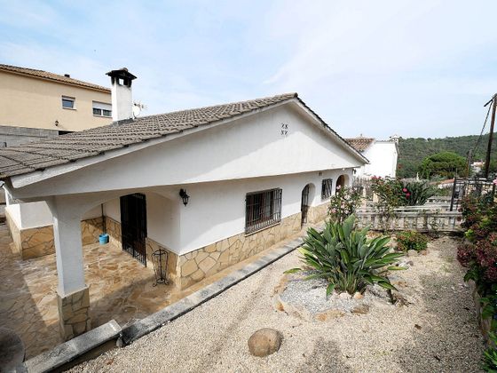 Foto 2 de Xalet en venda a Mas Mora - Sant Daniel de 3 habitacions amb piscina i jardí
