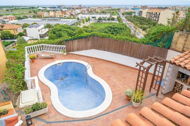 Foto 2 de Xalet en venda a Malgrat de Mar de 4 habitacions amb terrassa i piscina