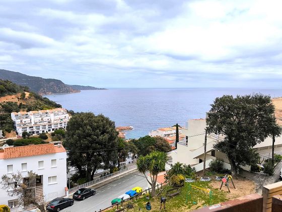 Foto 1 de Àtic en venda a urbanización Cala Salions de 2 habitacions amb terrassa i aire acondicionat