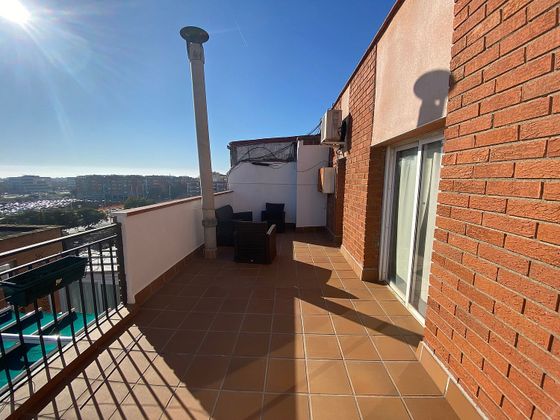 Foto 2 de Àtic en venda a El Castell-Poble Vell de 4 habitacions amb terrassa i aire acondicionat