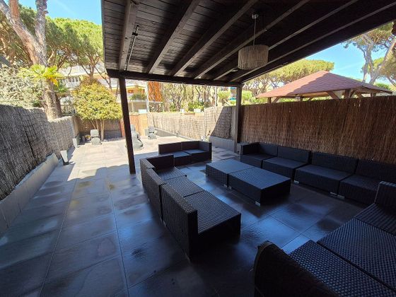Foto 2 de Casa adossada en venda a Gavà Mar de 4 habitacions amb terrassa i piscina