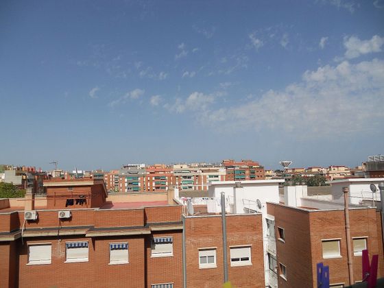 Foto 1 de Pis en venda a Plaça Catalunya de 3 habitacions amb balcó i aire acondicionat