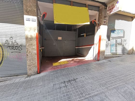 Foto 2 de Venta de garaje en calle Pere Galvany de 12 m²