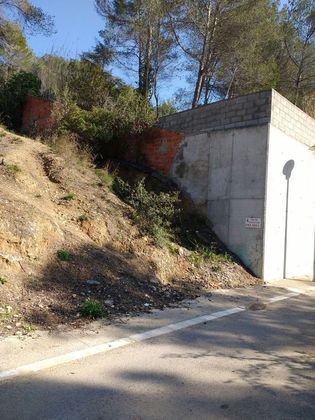 Foto 2 de Venta de terreno en Castellnou - Can Mir - Sant Muç de 900 m²