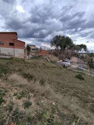 Foto 2 de Venta de terreno en Castellnou - Can Mir - Sant Muç de 984 m²
