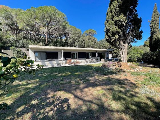 Foto 2 de Casa rural en venda a Cabrera de Mar de 4 habitacions amb terrassa i piscina