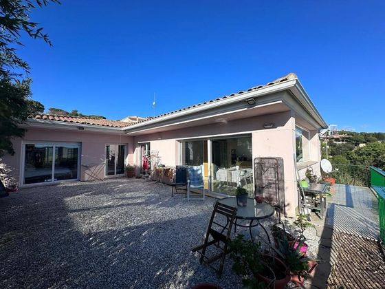 Foto 2 de Casa en venda a Mas Mora - Sant Daniel de 3 habitacions amb garatge