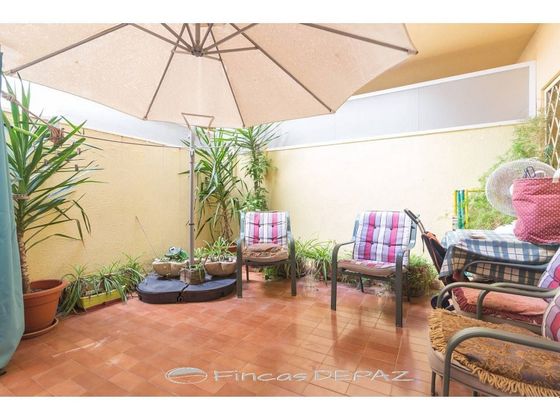 Foto 2 de Pis en venda a Centre - Castelldefels de 4 habitacions amb terrassa i garatge