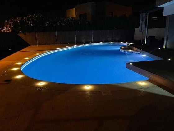 Foto 2 de Casa en venda a La Pineda de 5 habitacions amb terrassa i piscina