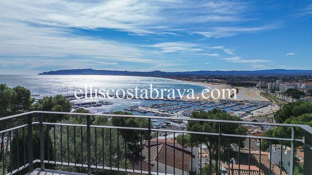 Foto 2 de Xalet en venda a calle De Barcelona de 4 habitacions amb terrassa i piscina