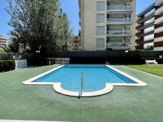 Foto 2 de Pis en venda a calle Isaac Albeniz de 3 habitacions amb terrassa i piscina