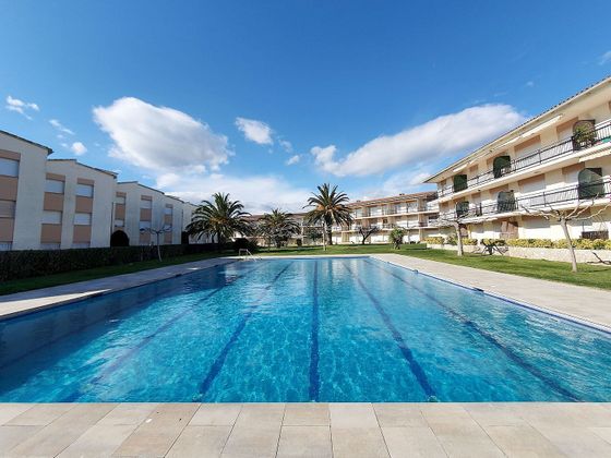 Foto 1 de Piso en venta en Calella de Palafrugell de 2 habitaciones con terraza y piscina