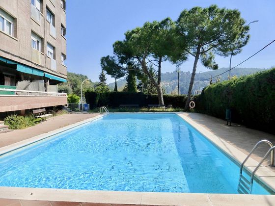 Foto 1 de Pis en venda a Vallirana de 3 habitacions amb piscina i garatge