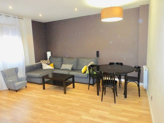 Foto 1 de Piso en venta en Centre - Cornellà de Llobregat de 3 habitaciones con aire acondicionado y calefacción