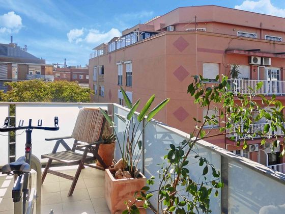 Foto 2 de Àtic en venda a Almeda - El Corte Inglés de 2 habitacions amb terrassa i garatge