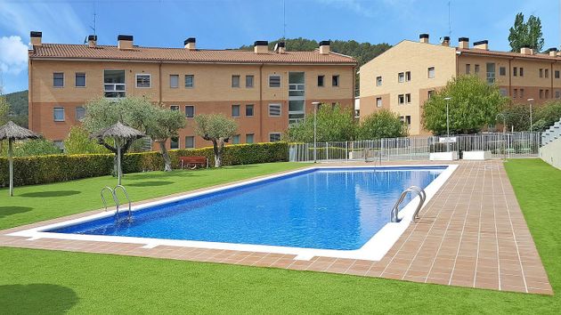 Foto 1 de Venta de piso en Corbera de Llobregat de 3 habitaciones con piscina y garaje