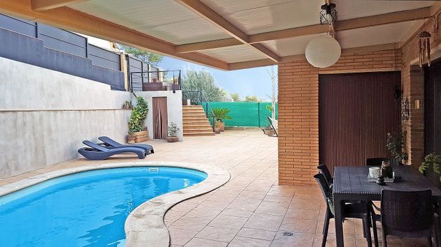 Foto 2 de Xalet en venda a Cervelló de 3 habitacions amb terrassa i piscina