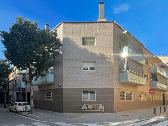 Foto 1 de Piso en venta en Centre - Cornellà de Llobregat de 2 habitaciones con garaje y balcón