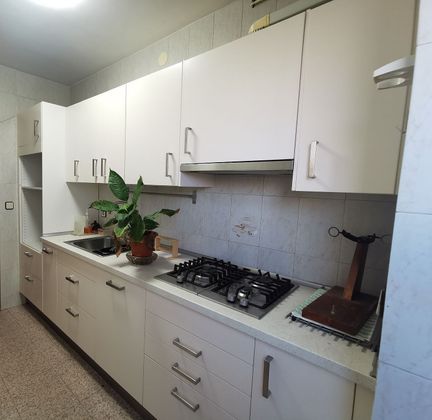 Foto 1 de Ático en venta en Centre - Cornellà de Llobregat de 3 habitaciones con balcón y calefacción