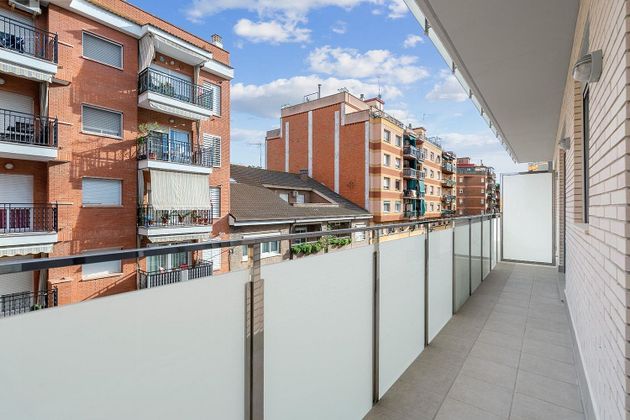 Foto 1 de Pis en venda a Montcada Centre - La Ribera de 3 habitacions amb terrassa i balcó