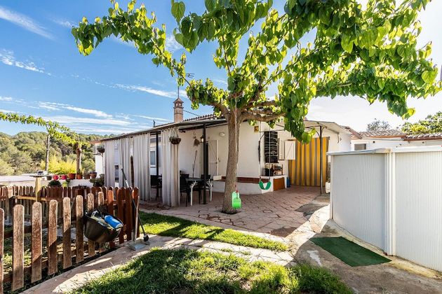 Foto 1 de Casa en venda a Esparreguera de 2 habitacions amb terrassa i piscina