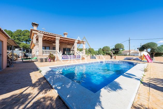 Foto 1 de Venta de chalet en Albiol, l´ de 5 habitaciones con terraza y piscina