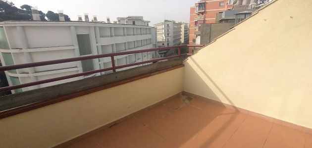 Foto 2 de Venta de ático en avenida Acacias de 2 habitaciones con terraza y balcón