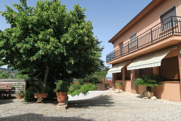 Foto 1 de Chalet en venta en Sant Celoni de 5 habitaciones con terraza y piscina