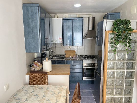 Foto 1 de Piso en venta en calle Nou Dels Garrofers de 2 habitaciones con balcón